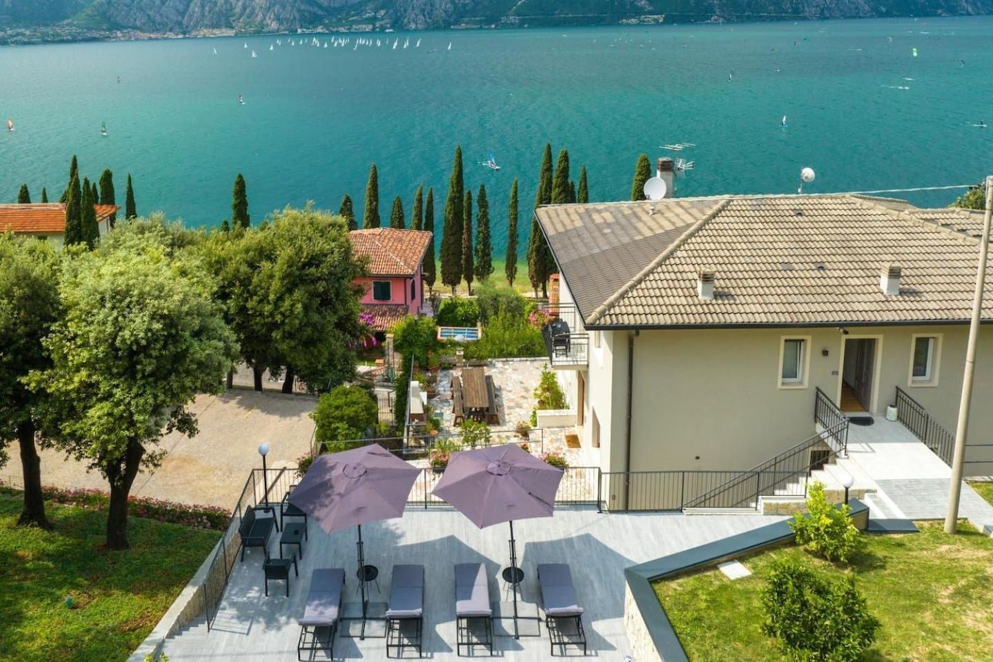 Finestra Sul Lago Malcesine Apt Riva Buitenkant foto